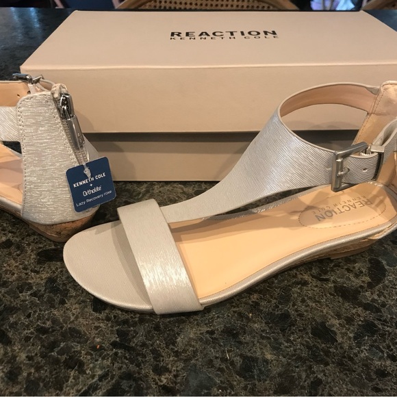 Kenneth Cole Sandals New - Picture 2 of 5